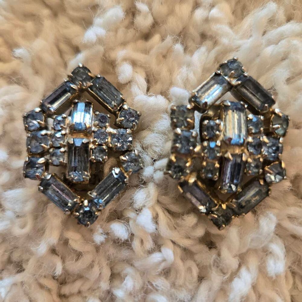 Vintage Blue Rhinestone Clip on Earrings